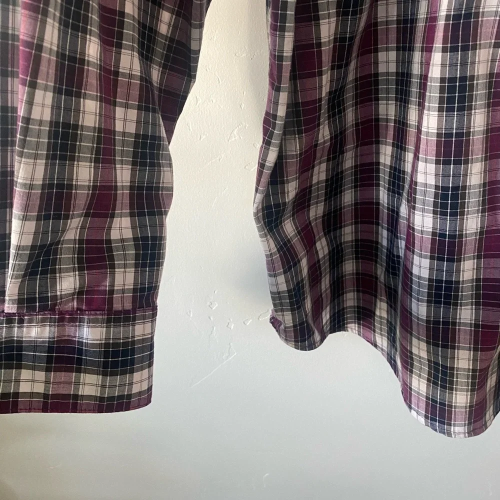 Haggar button up plaid grid style long sleeve shirt - Picture 4 of 4